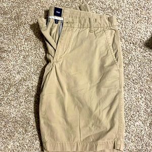 Men’s GAP chino classic shorts; excellent condition